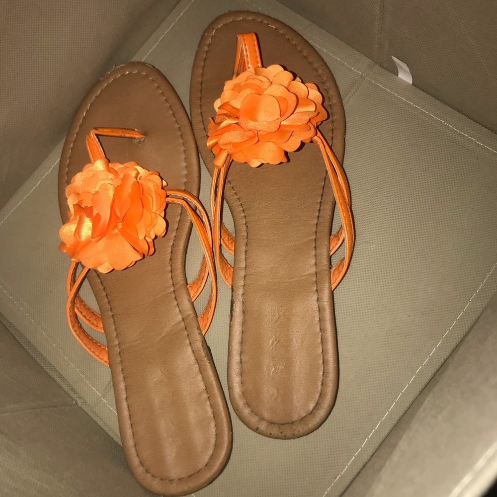 American eagle sandals